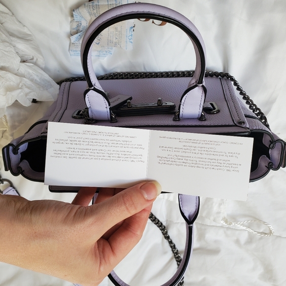 NWT COACH x Arianna Grande Kiti Swagger 20 lilac - Picture 14 of 16